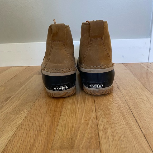 Like new Sorel boots! - Picture 4 of 6